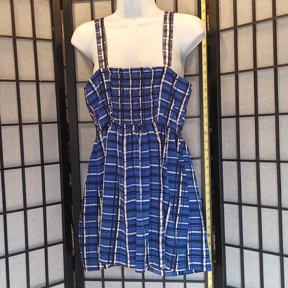 "Silky" women's medium Forever 21 knee high dress